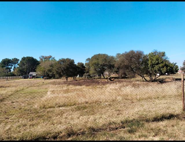 1,111M² VACANT LAND FOR SALE IN RIVERSDALE